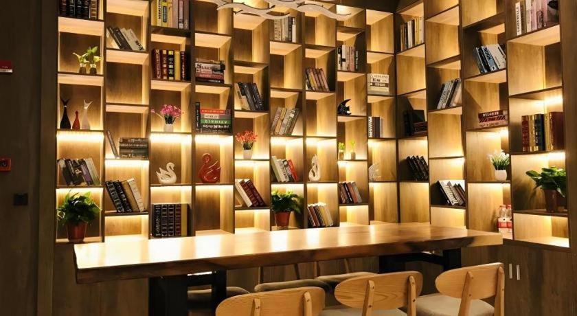Gya Changzhou Wujin District Hutang New Era Furniture Plaza Hotel Exterior foto